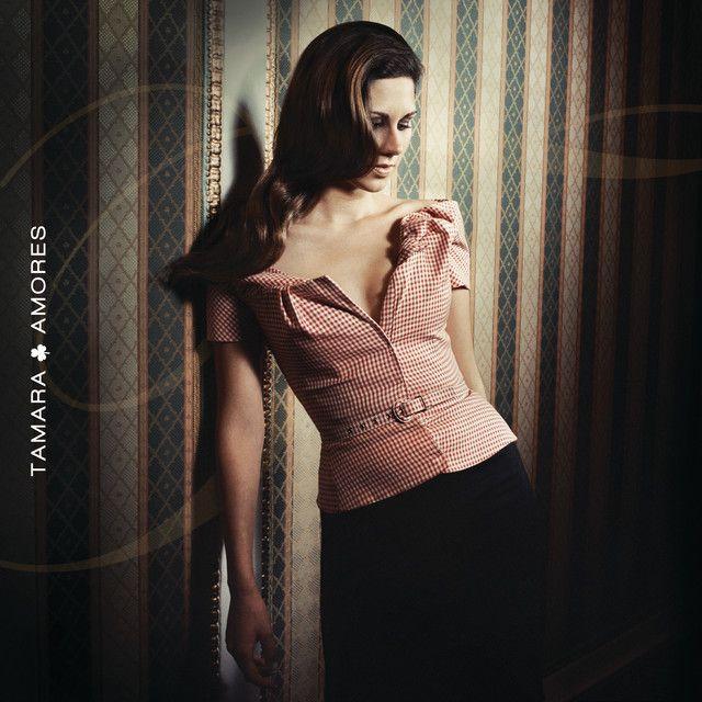 Portada de Álbum "Amores", de Tamara