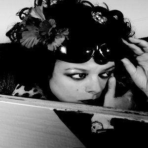 Portada de Sencillo/EP "Angela McCluskey", de Angela Mccluskey