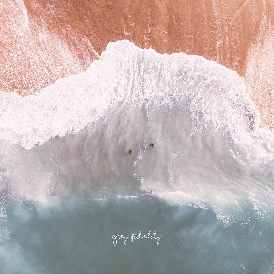 Portada de Álbum "Grey Fidelity", de Tow'rs