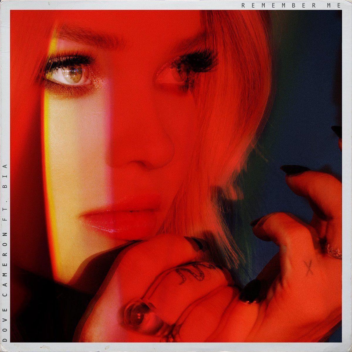 Portada del álbum "Remember Me", de Dove Cameron