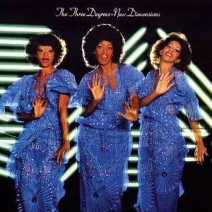 Capa do Álbum "New Dimensions", de Three Degrees