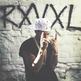 Album cover of "Revel" by Filipe Ret