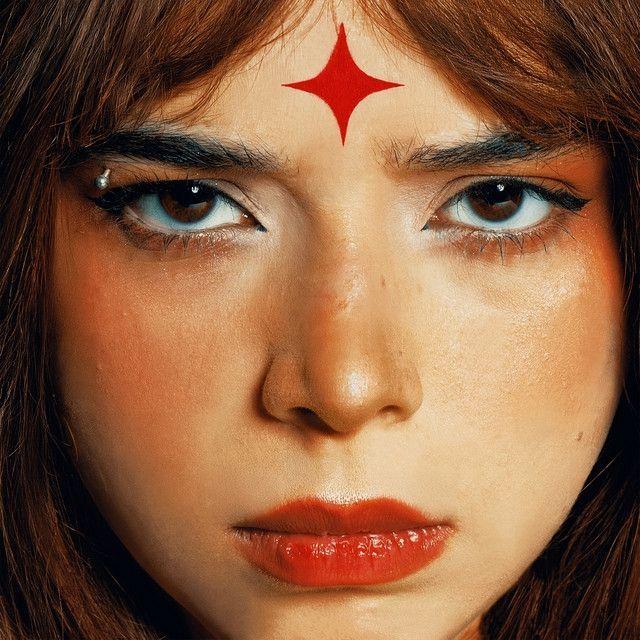 Capa do álbum "HOSHI ", de BRATTY