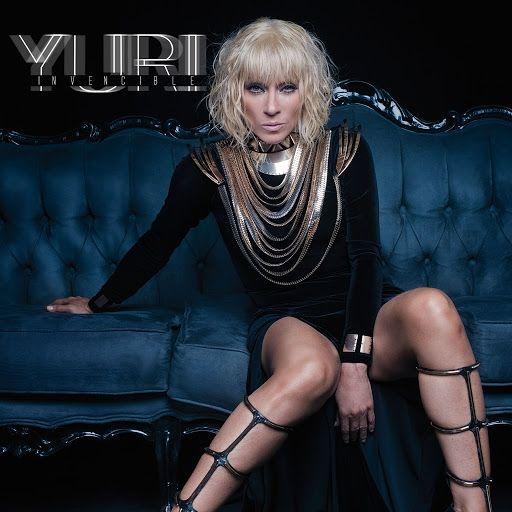 Capa do Álbum "Invencible", de Yuri