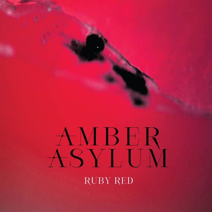 Portada de Álbum "Ruby Red", de Amber Asylum