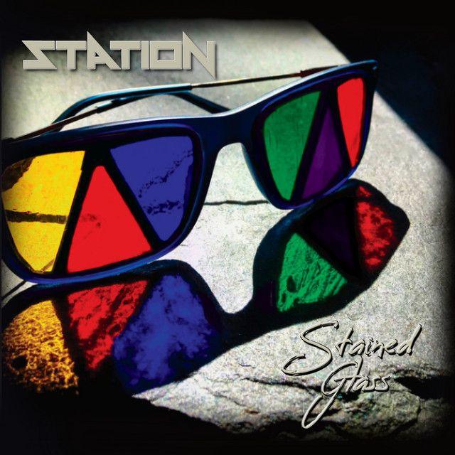 Portada de Álbum "Stained Glass", de Station