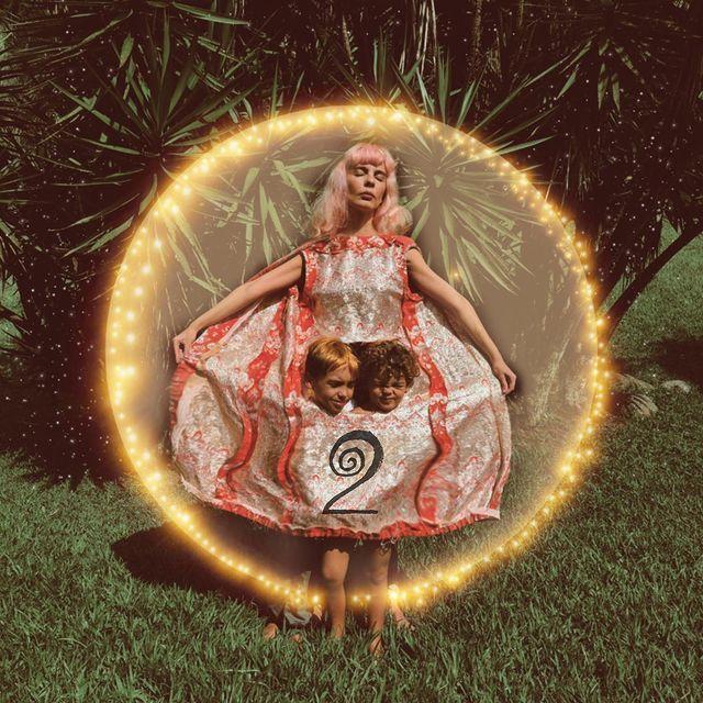 Capa do Álbum "Mãeana 2", de Mãeana