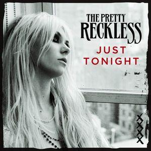 Portada del álbum "Just Tonight", de The Pretty Reckless