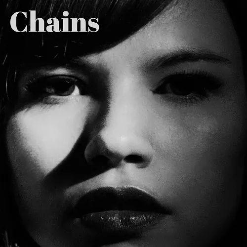 Capa do Single/EP "Chains", de Deidre & The Dark