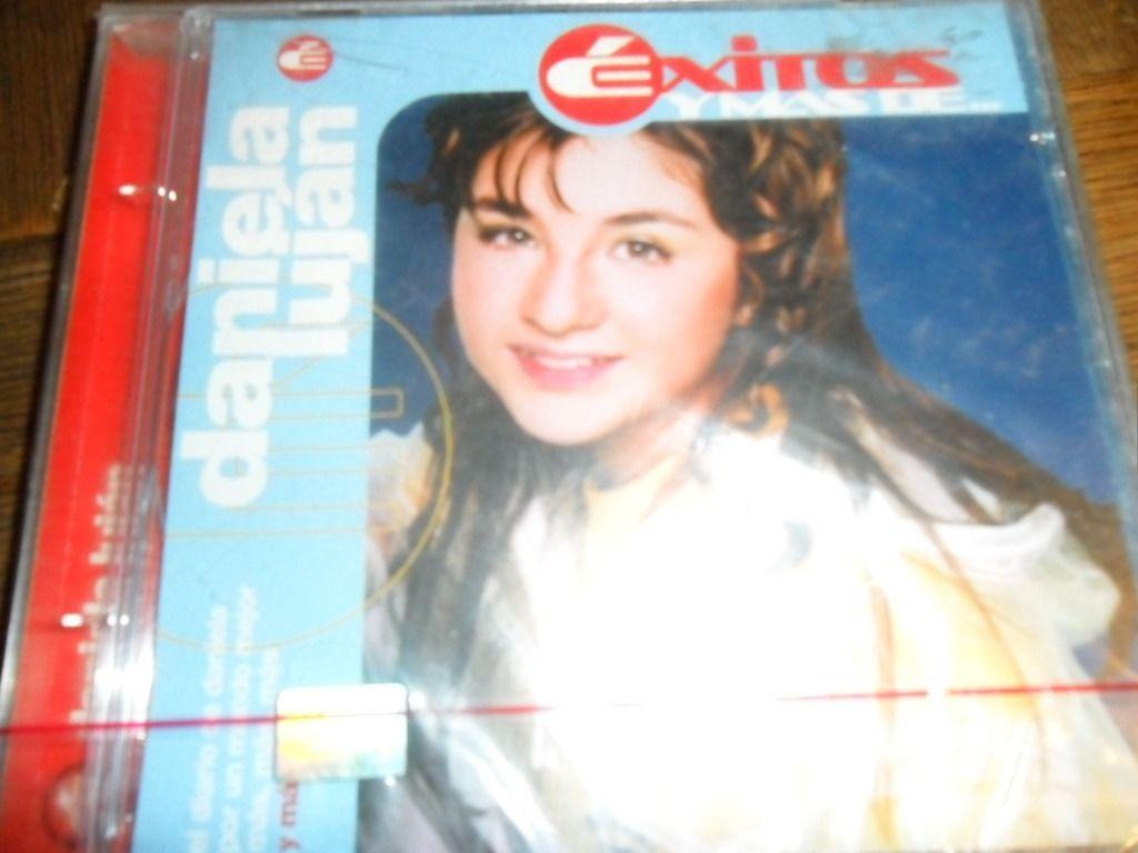 Portada de Álbum "Exitos Y Mas de...", de Daniela Lujan