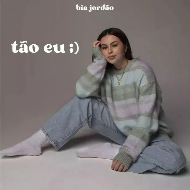 Portada de Álbum "tão eu ;)", de Bia Jordão