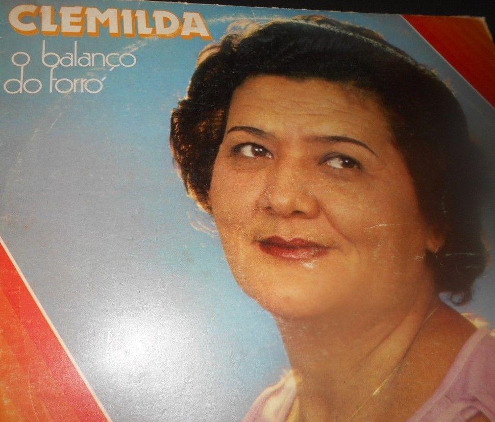 Portada del álbum "O Balanço do Forró", de Clemilda