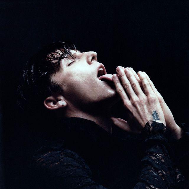 Portada de Sencillo/EP "if jesus saves, she's my type", de ROLE MODEL