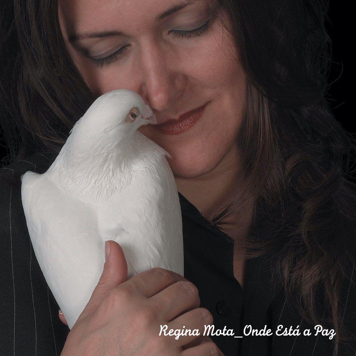 Capa do Álbum "Onde Está a Paz", de Regina Mota