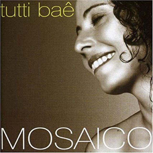 Album cover of "Mosaico" by Tutti Baê