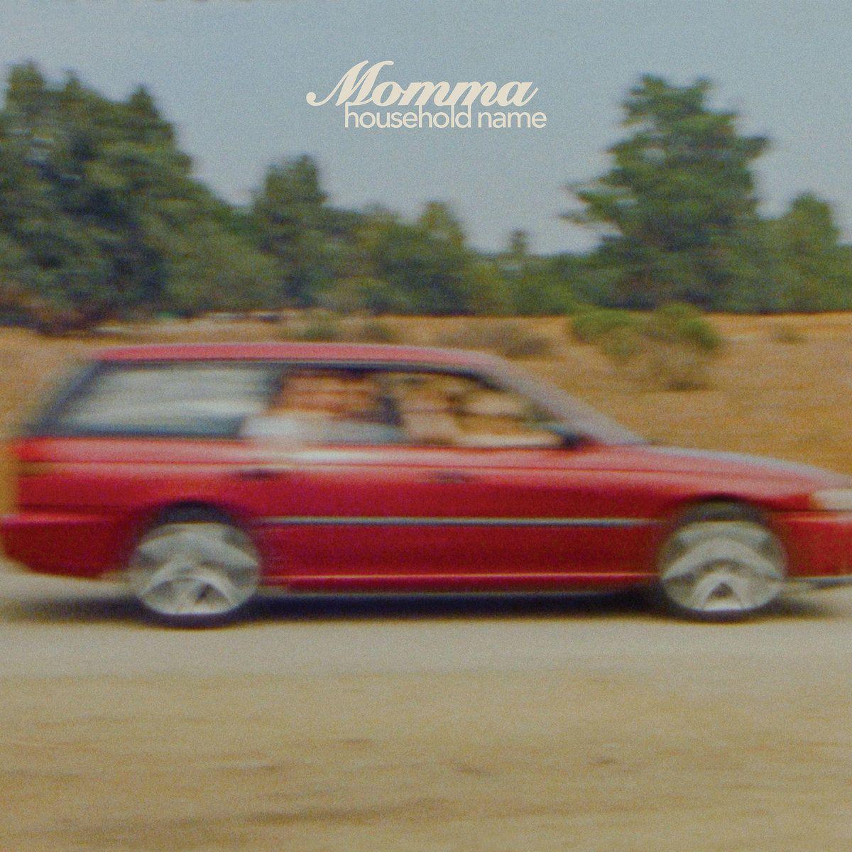 Portada de Álbum "Household Name", de Momma