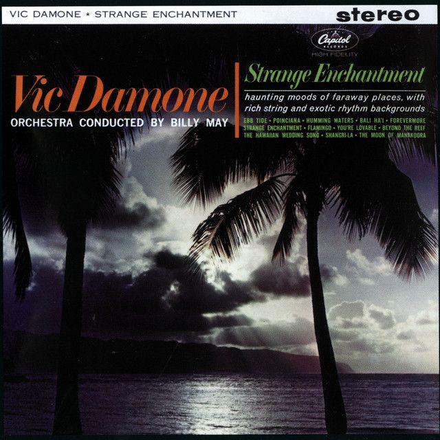 Capa do álbum "Strange Enchantment", de Vic Damone