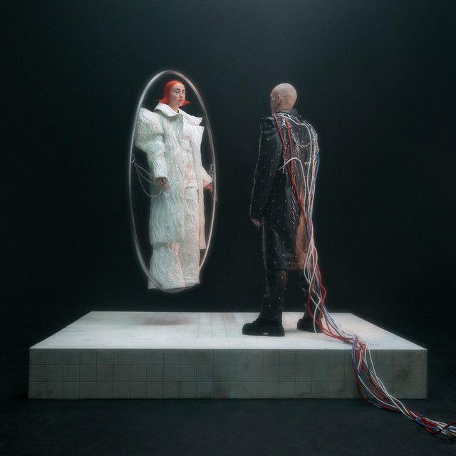 Portada de Sencillo/EP "teaching a robot to love", de Amelia Moore