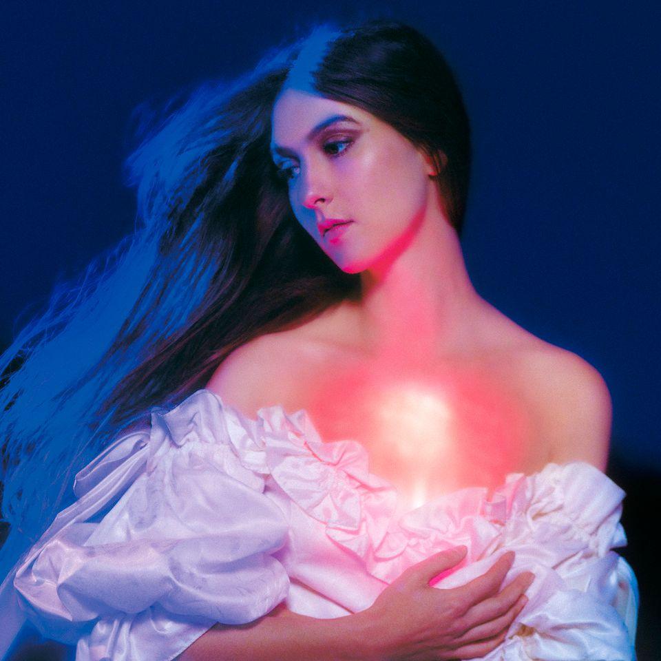 Portada de Álbum "And In The Darkness, Hearts Aglow", de Weyes Blood