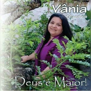 Capa do Álbum "Deus É Maior", de Vânia Guedes