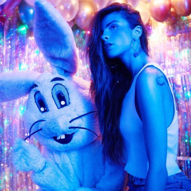 Portada de Sencillo/EP "pessoa certa hora errada", de GIULIA BE