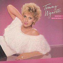 Portada del álbum "Sometimes When We Touch", de Tammy Wynette