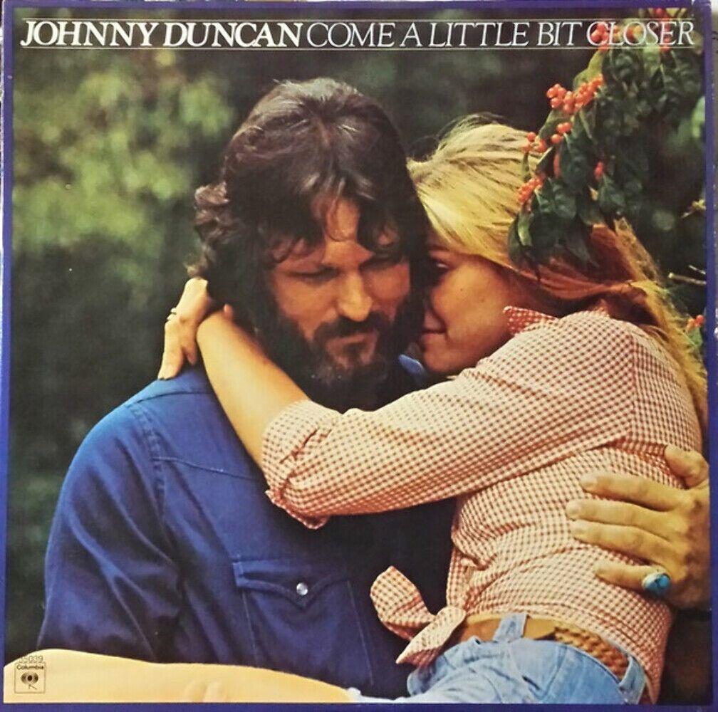 Portada de Álbum "Come A Little Bit Closer", de Johnny Duncan
