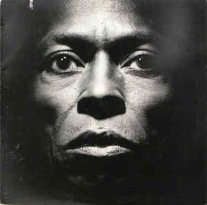 Portada del álbum "Tutu", de Miles Davis