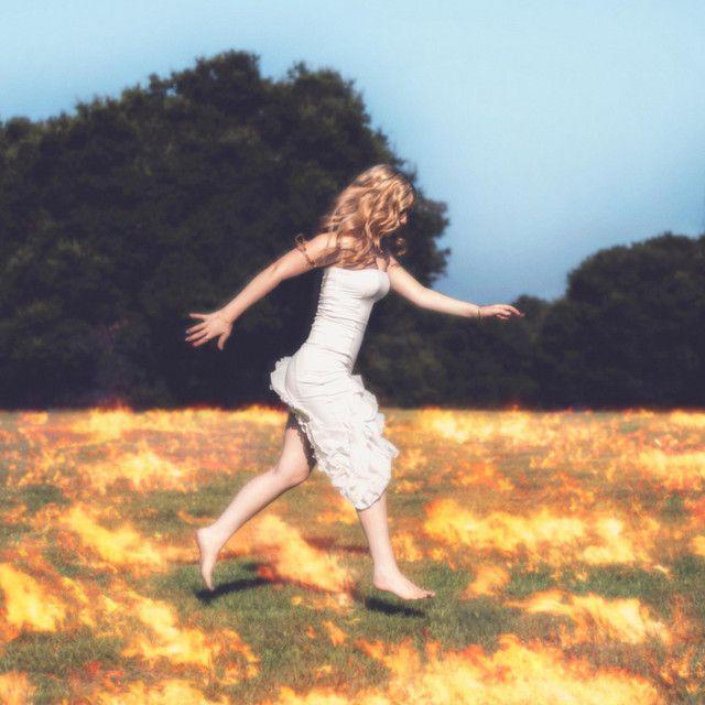 Capa do Álbum "When It's Raining", de Anique Rose