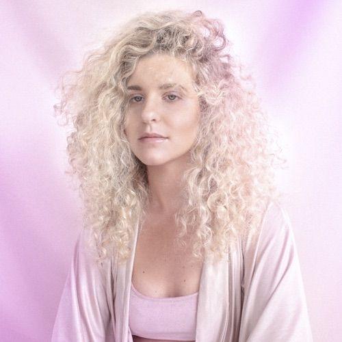 Album cover of "Corar" by Rebeca Sauwen