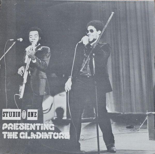 Portada del álbum "Presenting The Gladiators", de The Gladiators
