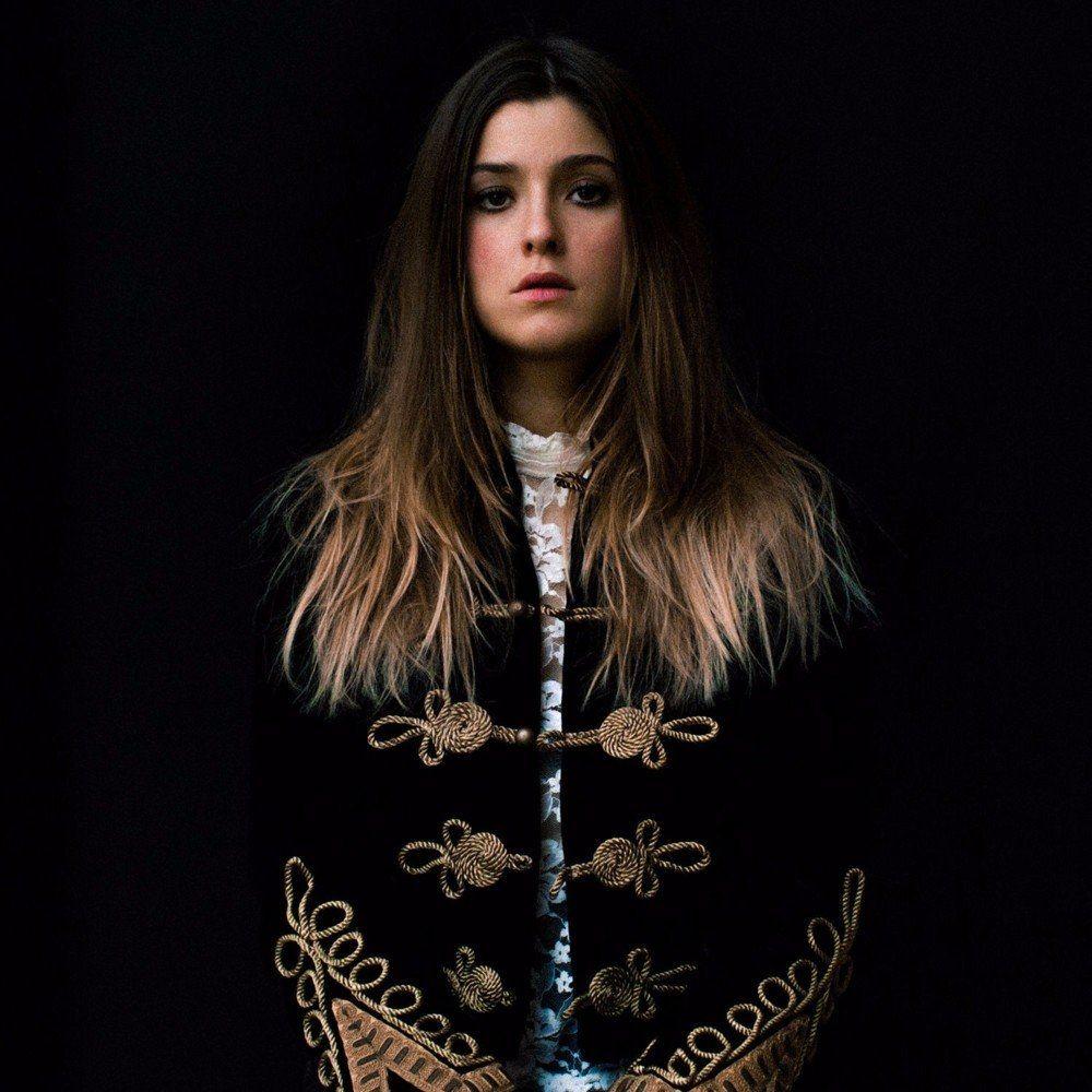 Portada de Sencillo/EP "For You", de Léon