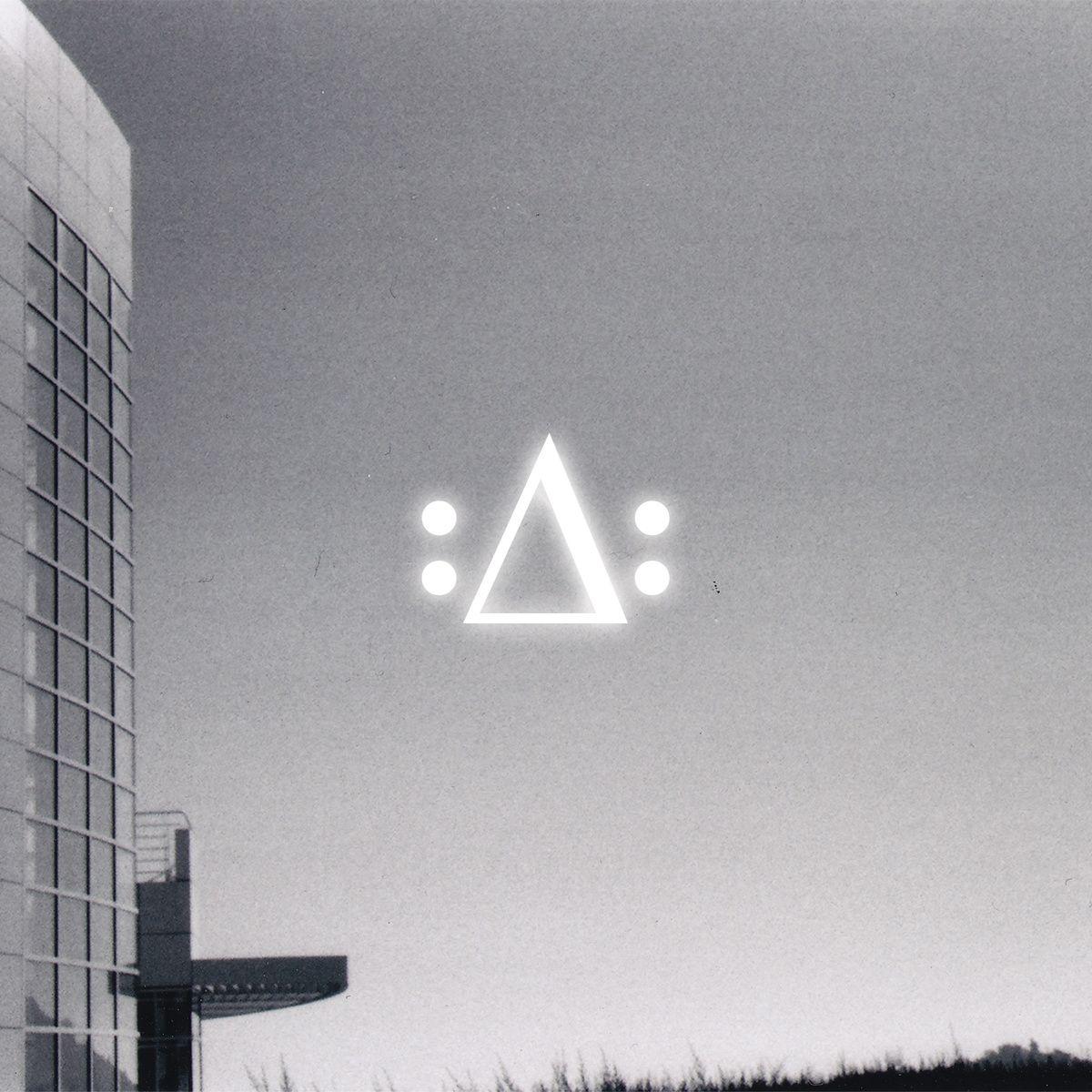 Capa do Álbum "Made In Heights", de Made In Heights