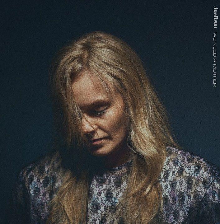 Capa do álbum "We Need A Mother", de Ane Brun