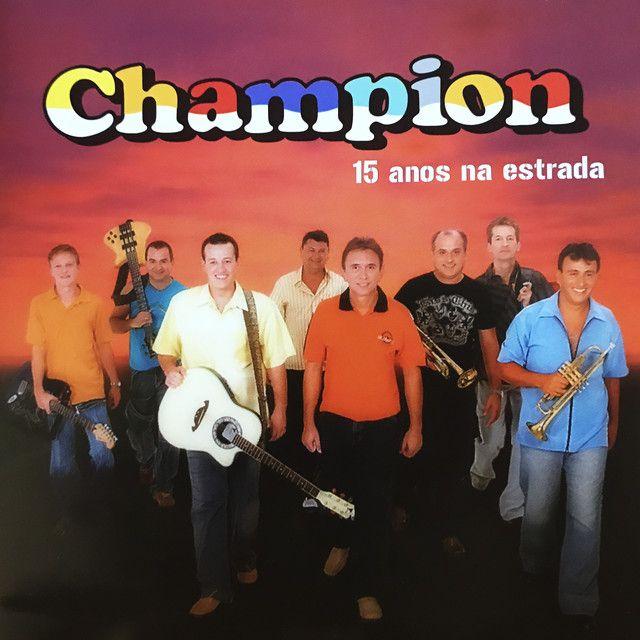 Portada de Álbum "15 Anos de Estrada", de Banda Champion