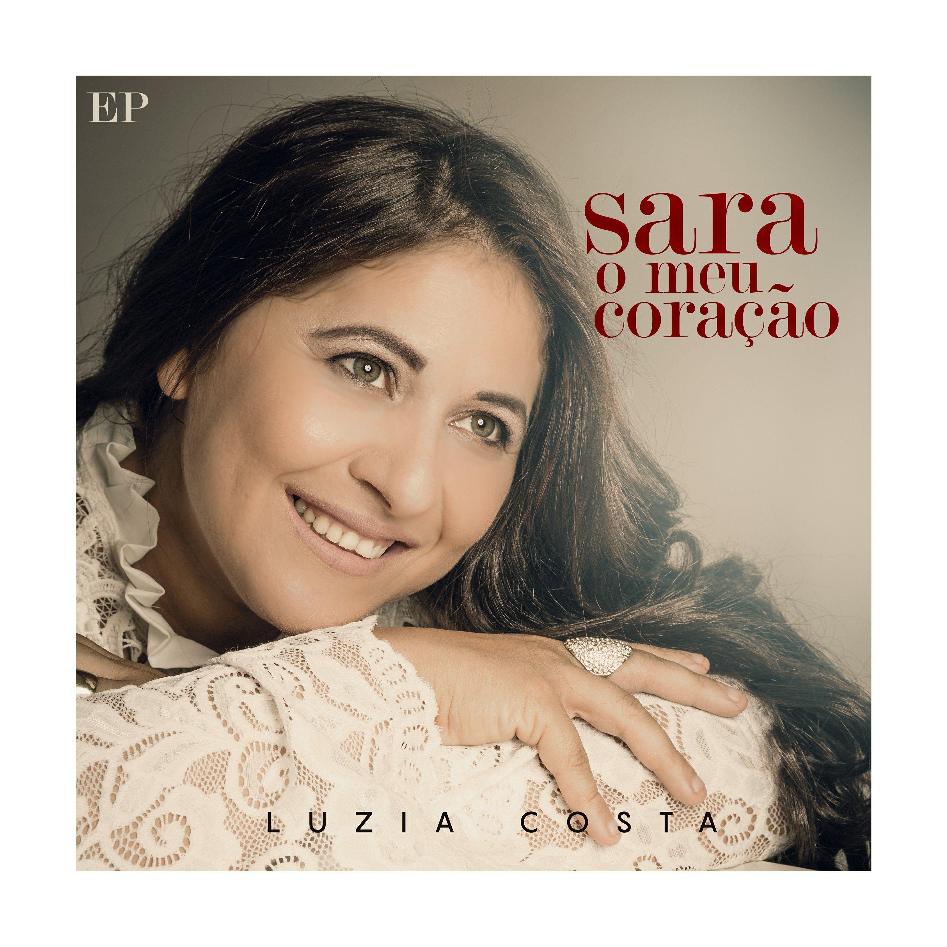 Portada de Álbum "Sara o Meu Coração", de Luzia Costa