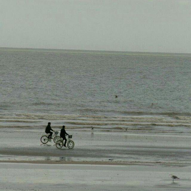 Capa do álbum "complicated", de Jades