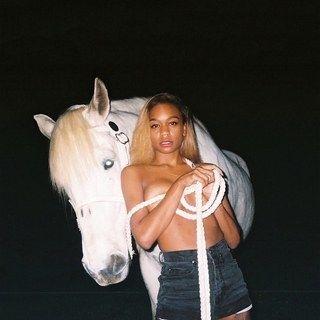 Portada de Álbum "PRINCESS", de ABRA