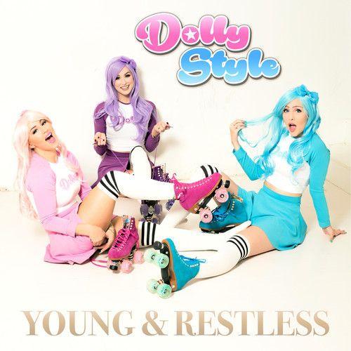 Capa do álbum "Young & Restless", de Dolly Style