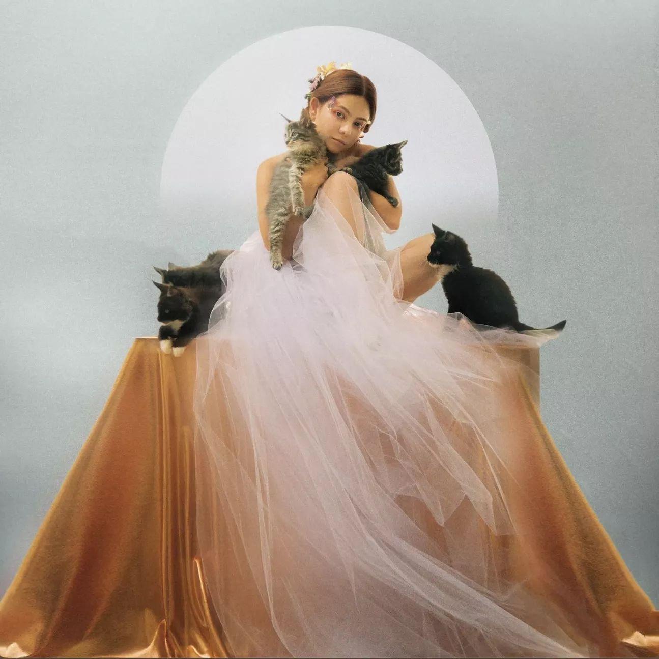 Portada de Álbum "Bichinho", de Bárbara Tinoco