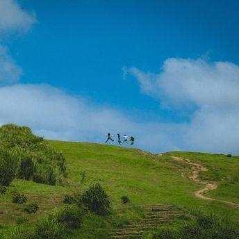 Portada de Sencillo/EP "Aura", de IV Of Spades