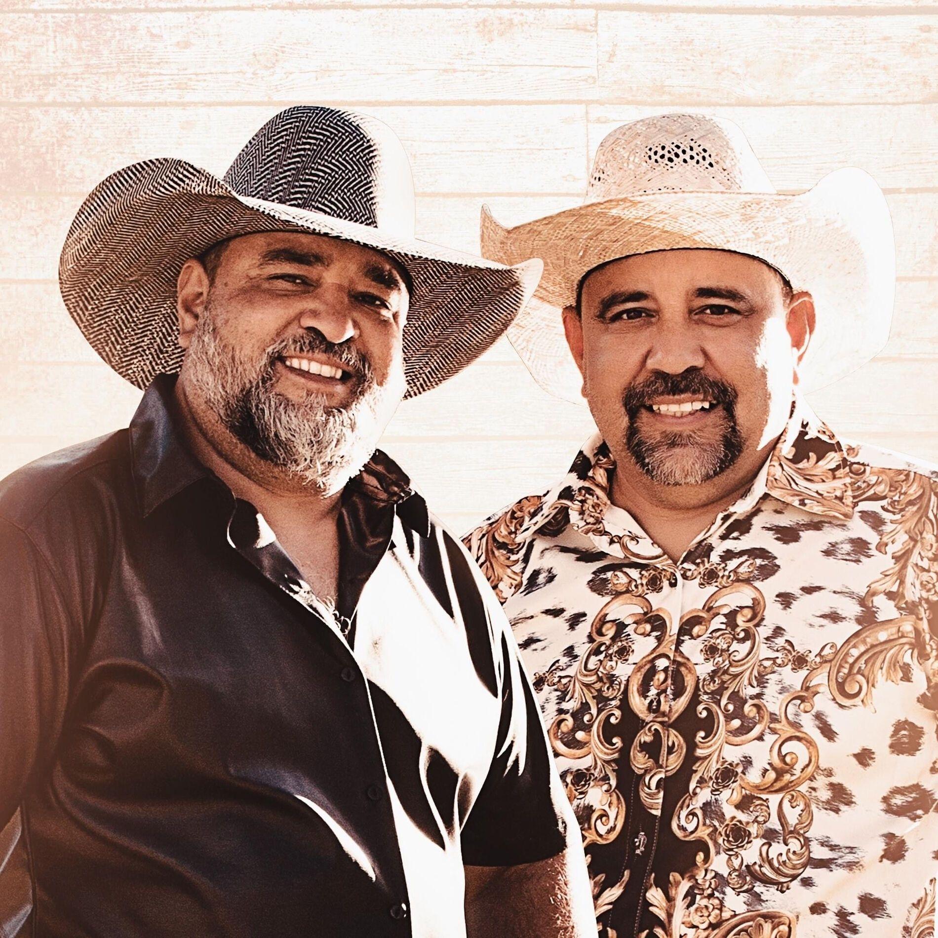 Capa do Single/EP "Passando Apertado", de Pedro & Paraná