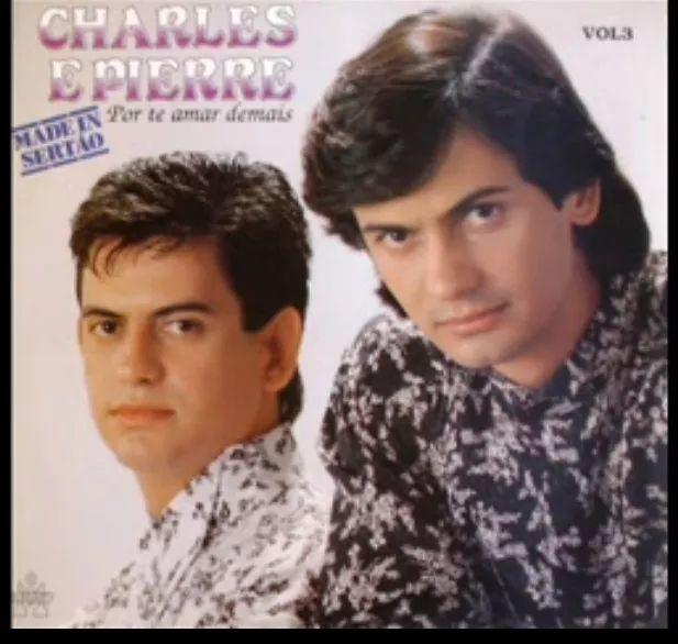 Album cover of "Por Te Amar Demais" by Charles e Pierre