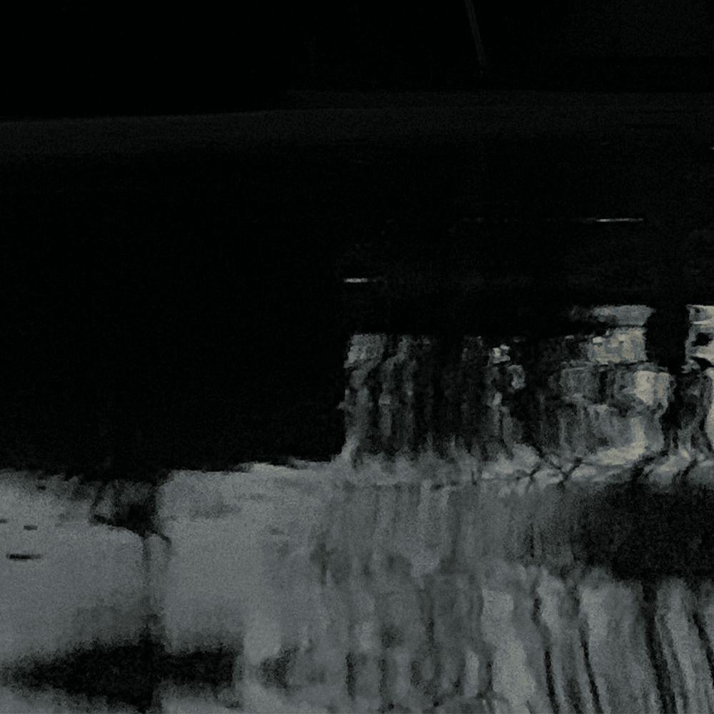 Capa do álbum "mirror", de Jades