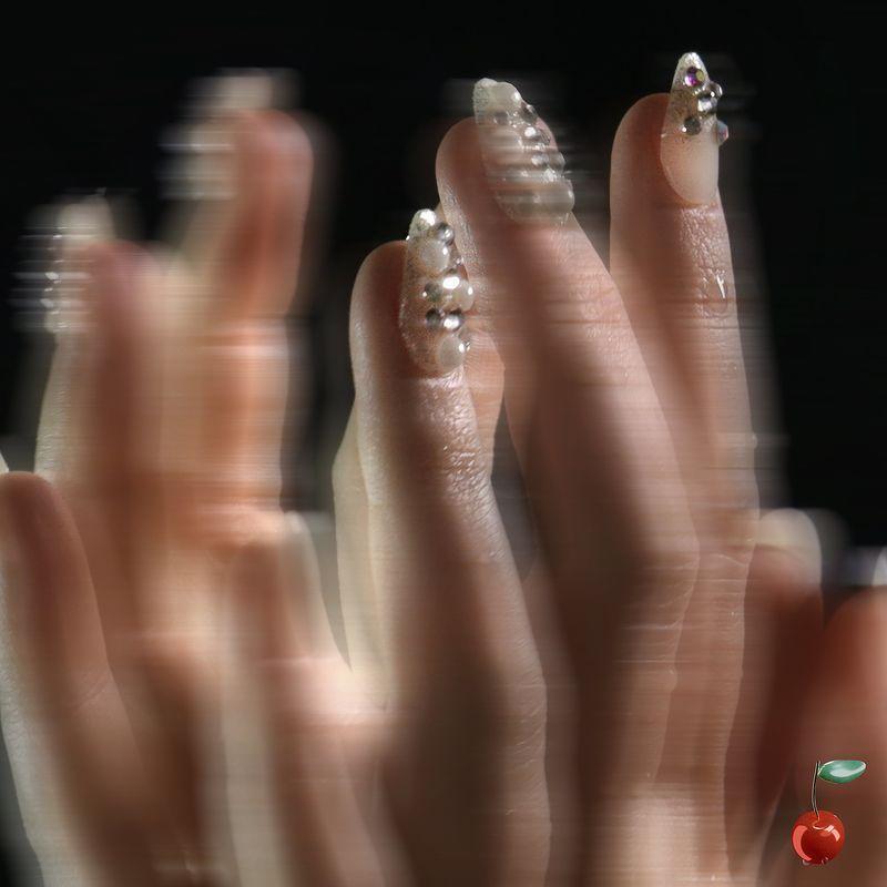 Capa do Single/EP "Plucking a Cherry From The Void", de Cecile Believe