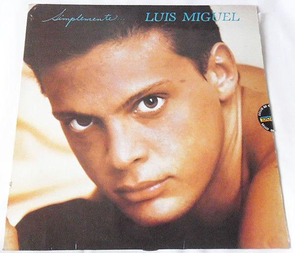 Capa do álbum "Simplemente", de Luis Miguel