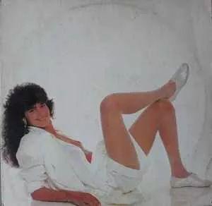 Portada del álbum "Amor No Coração", de Simone