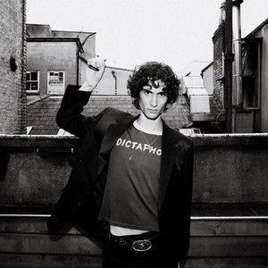 Capa do álbum "we never dated", de sombr