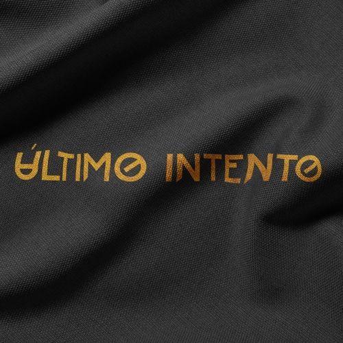 Portada del álbum "Último Intento", de Praxis