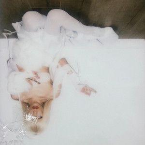 Capa do Single/EP "Defective (Stripped)", de Cottontail